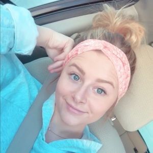 Meet your Posher, Samantha